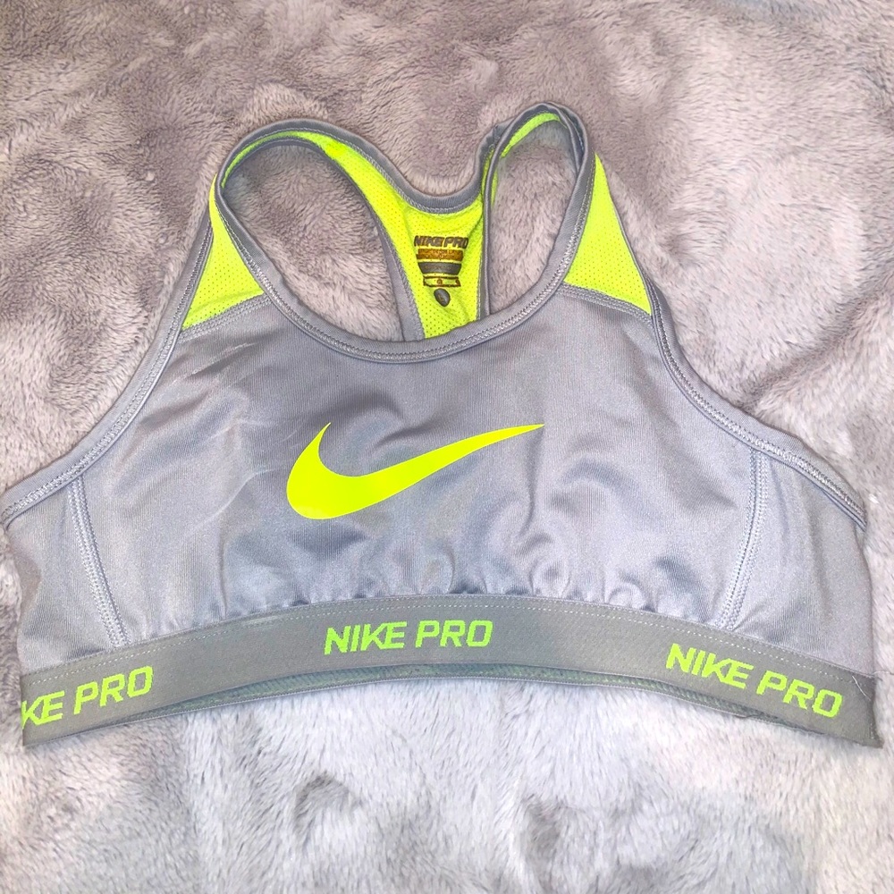 Nike Pro sports bra